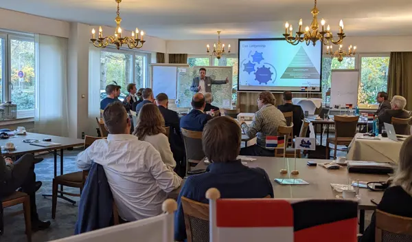 221130 EUREGIO Grensoverschrijdende Netwerkbijeenkomst “Fietsmobilitei...Quer